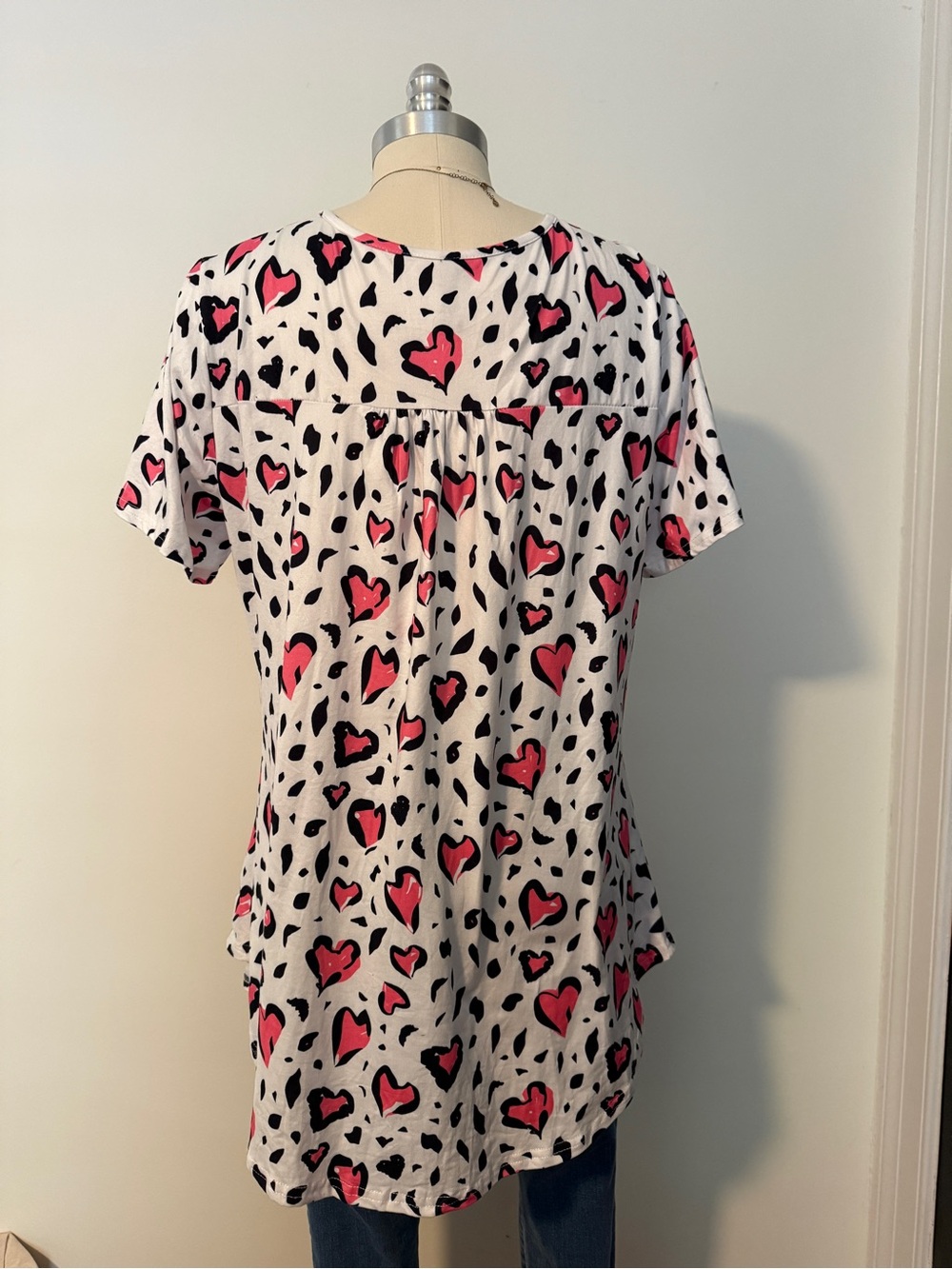 ‼️‼️SOLD‼️‼️Heart Pattern Top - Picture 3 of 4